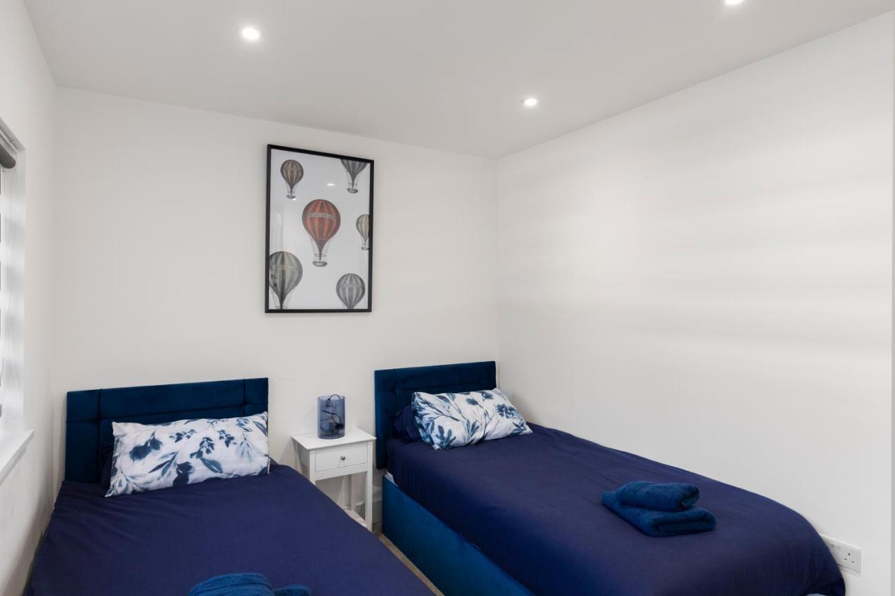 Star London Vivian Avenue 2-Bed Haven Apartman The Hyde Kültér fotó